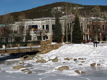 Frozen-town-creek.jpg